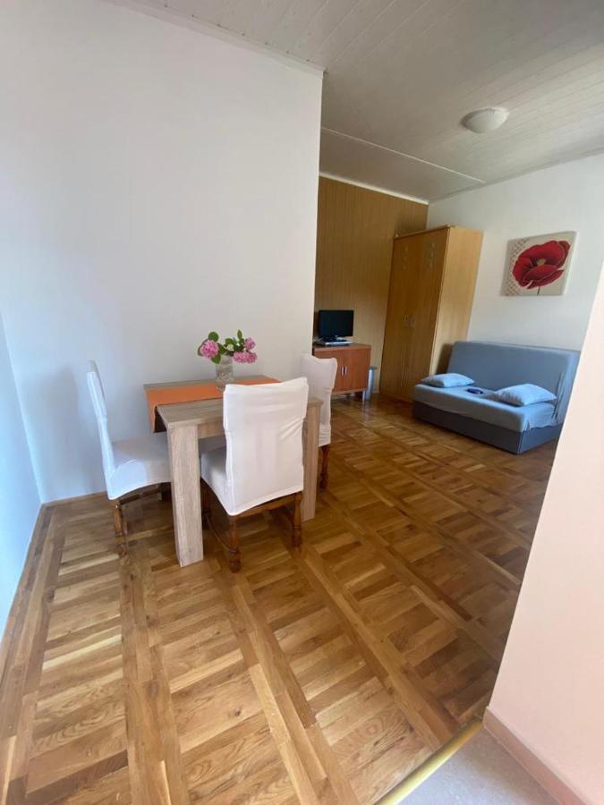 Duje & Roko Apartments Шибеник Екстер'єр фото