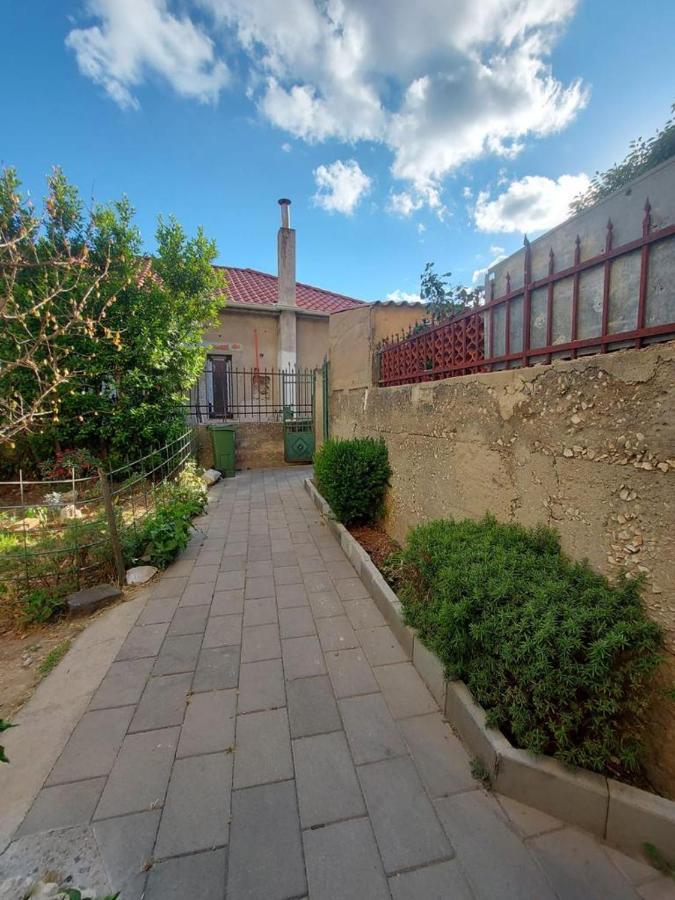 Duje & Roko Apartments Шибеник Екстер'єр фото