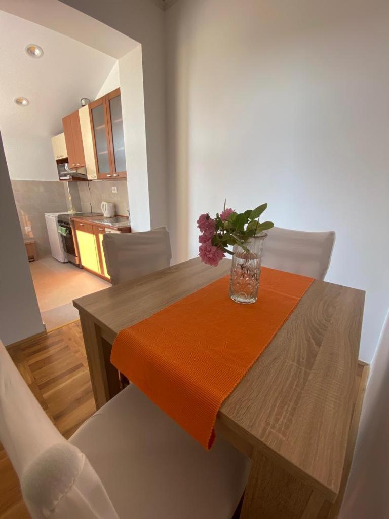 Duje & Roko Apartments Шибеник Екстер'єр фото